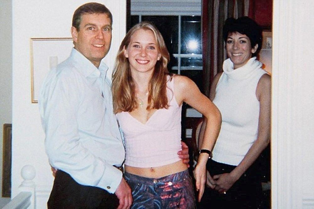 Pedofil milyarder Jeffrey Epstein'in fuhuş ağı dosyasından Prens Anrew'in eski eşi de çıktı - 4