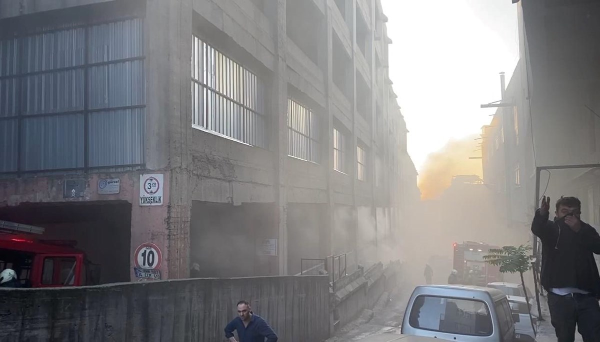 Zeytinburnu’nda iş merkezinde yangın Zeytinburnu’nda iş merkezinde yangın