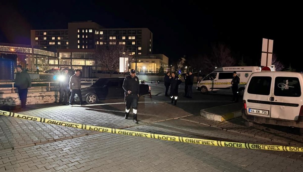 Hastane otoparkında silahlı kavga: 1 kişi ağır yaralı Hastane otoparkında silahlı kavga: 1 kişi ağır yaralı