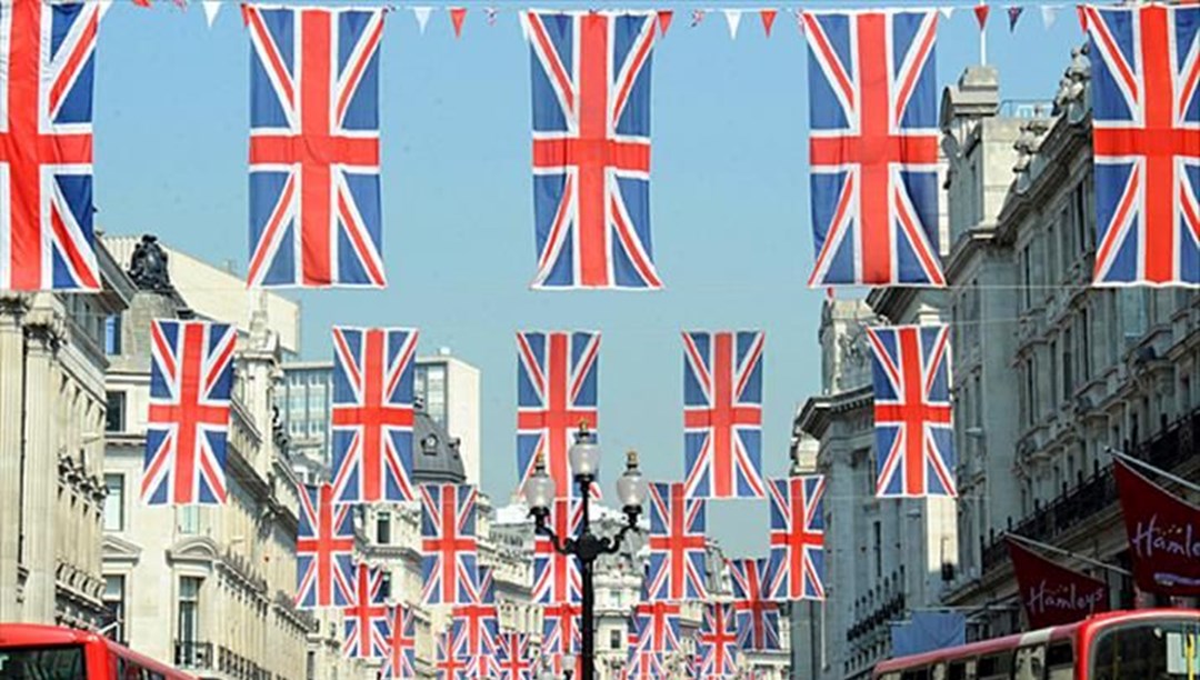 İngiltere'de perakende satışlar güçlendi