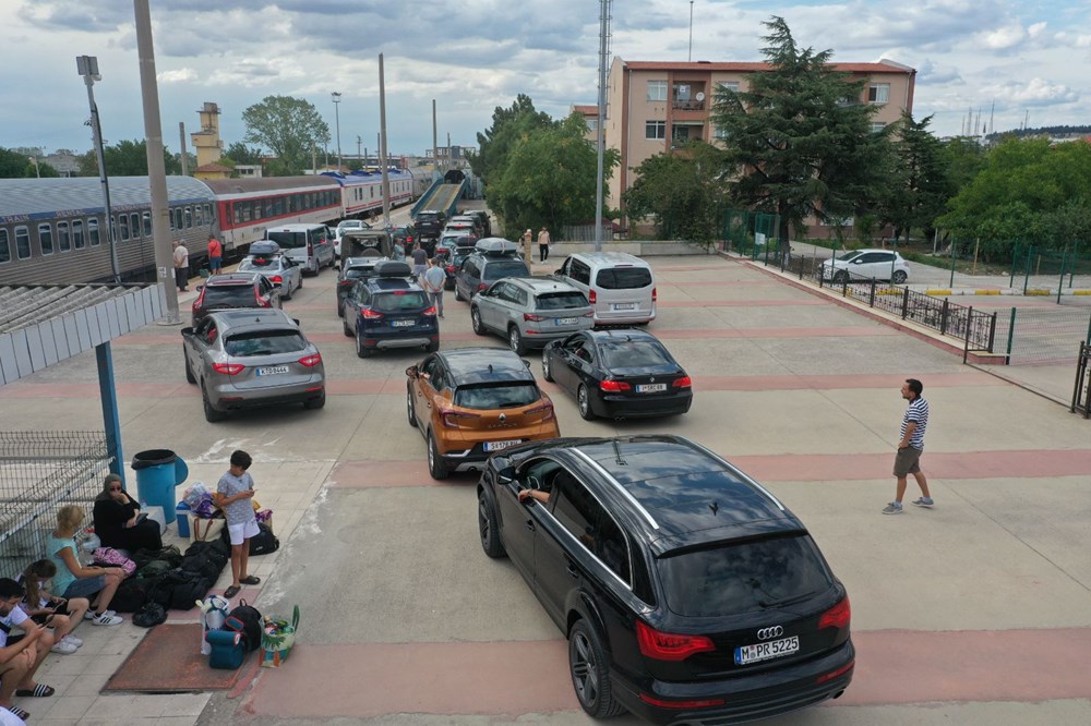 Gurbetçiler arabalı trenle dönüyor | Edirne’den Avusturya’ya 35 saatlik yolculuk - 5