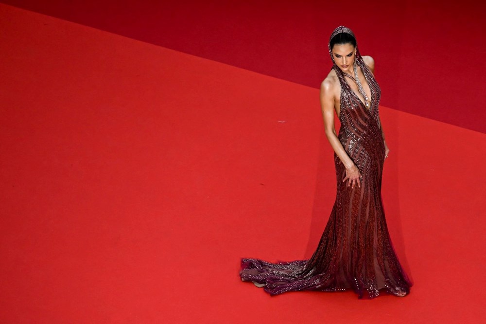 2023 Cannes Film Festivali başladı, Johnny Depp'in dönüşü muhteşem oldu - 12