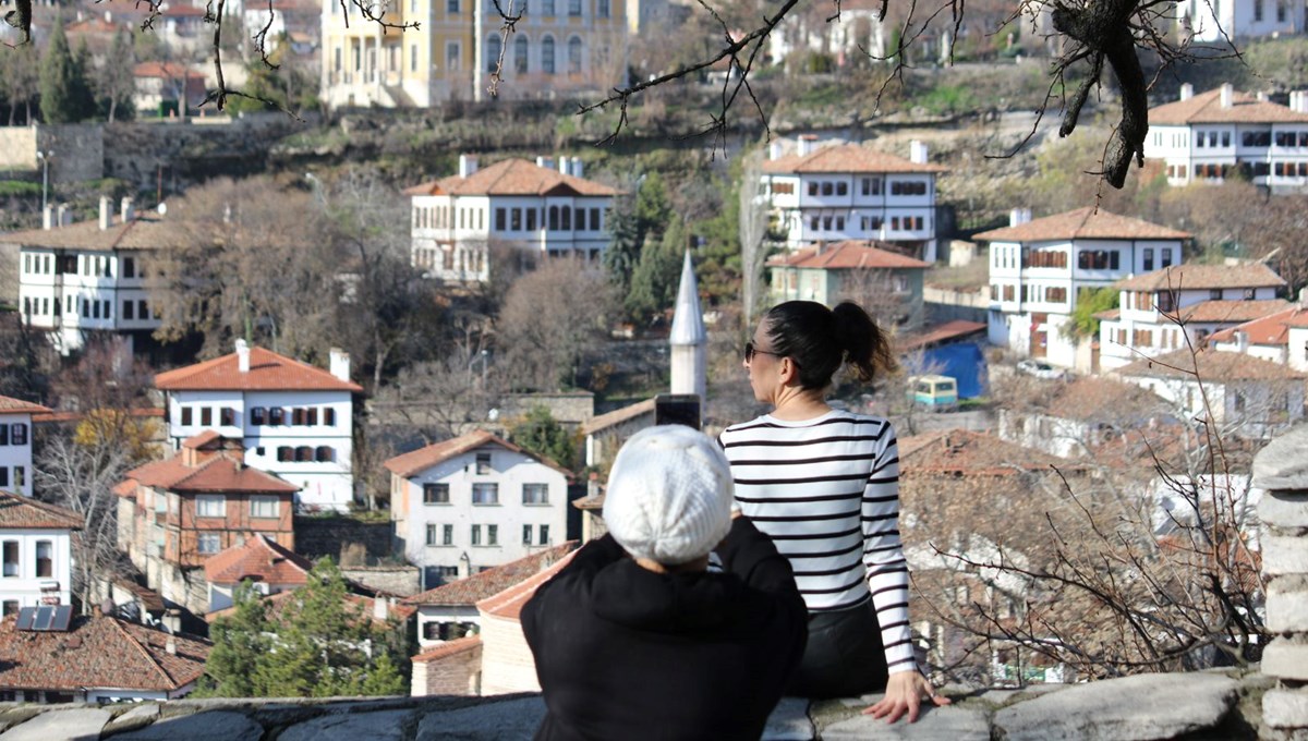Safranbolu'da turist sayısı her geçen gün artıyor Safranbolu'da turist sayısı her geçen gün artıyor