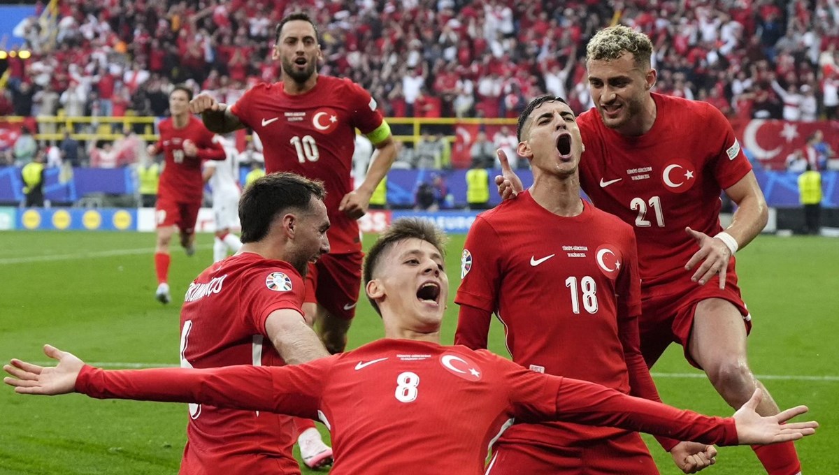 Galatasaray'dan imalı EURO 2024 paylaşımı: Galatasaray'dan imalı EURO 2024 paylaşımı: