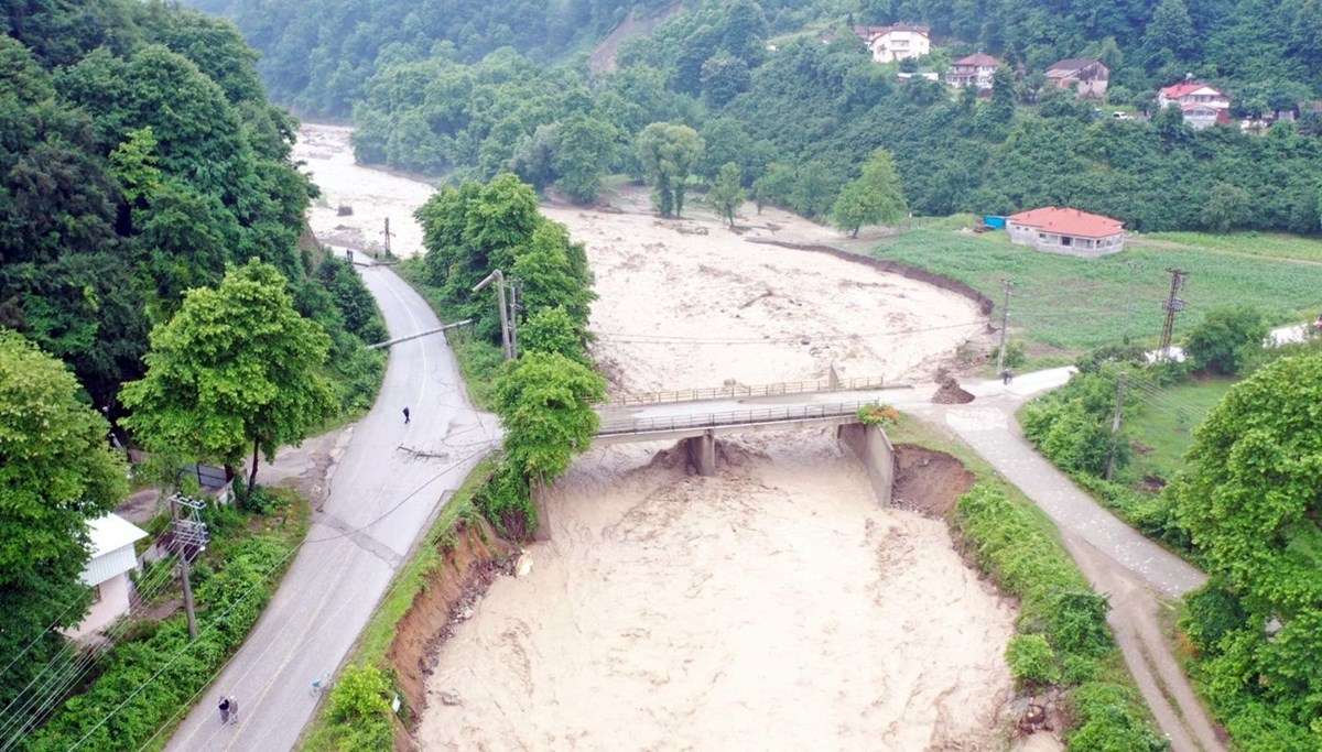İl il sel bilançosu: Köprüler yıkıldı, evler sular altında kaldı
