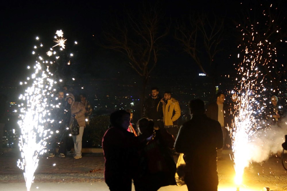 İran'da "Çarşamba Suri" kutlamaları: 14 kişi hayatını kaybetti 3 bin 250 kişi yaralandı - 27
