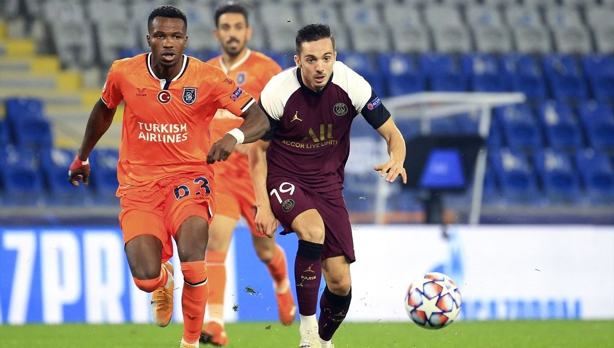 SON DAKİKA: Başakşehir evinde PSG'ye 2-0 yenildi