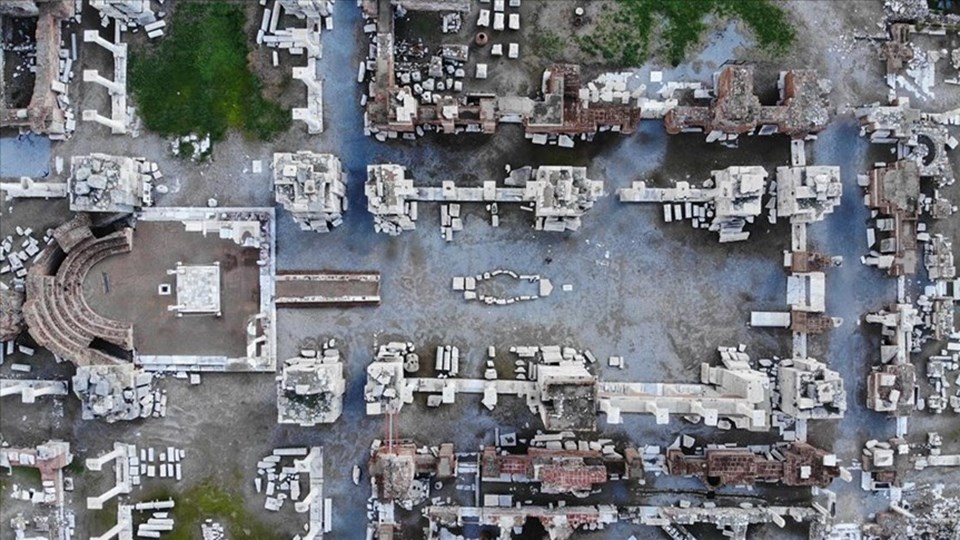 Ayasuluk Tepesi kazılarında Roma İmparatoru Theodosius dönemi buluntuları - 2