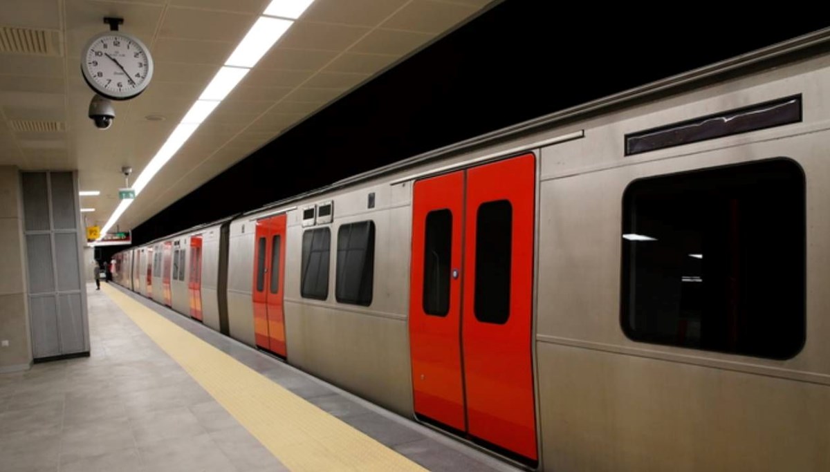 Metro istasyonları hizmete kapatıldı