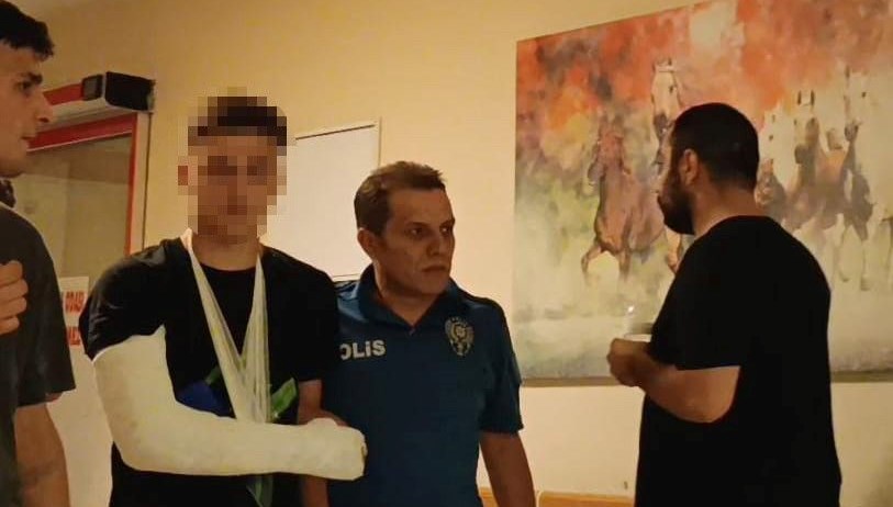 Laf atma kavgasında kan aktı