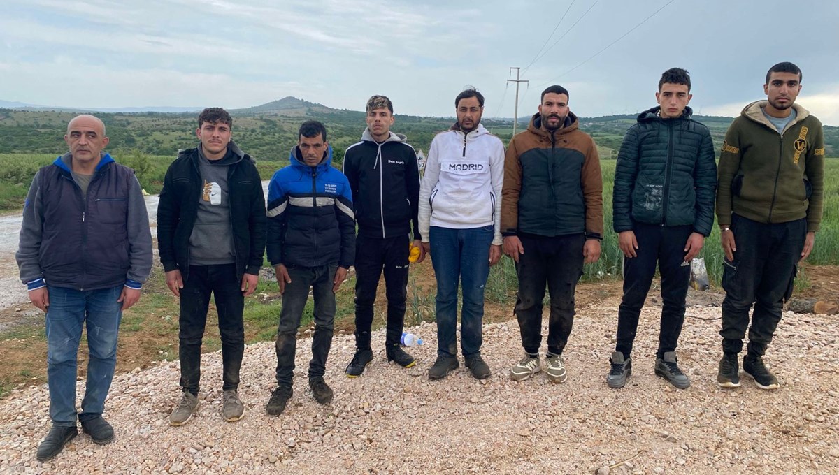 Edirne'de 8 kaçak göçmen yakalandı Edirne'de 8 kaçak göçmen yakalandı