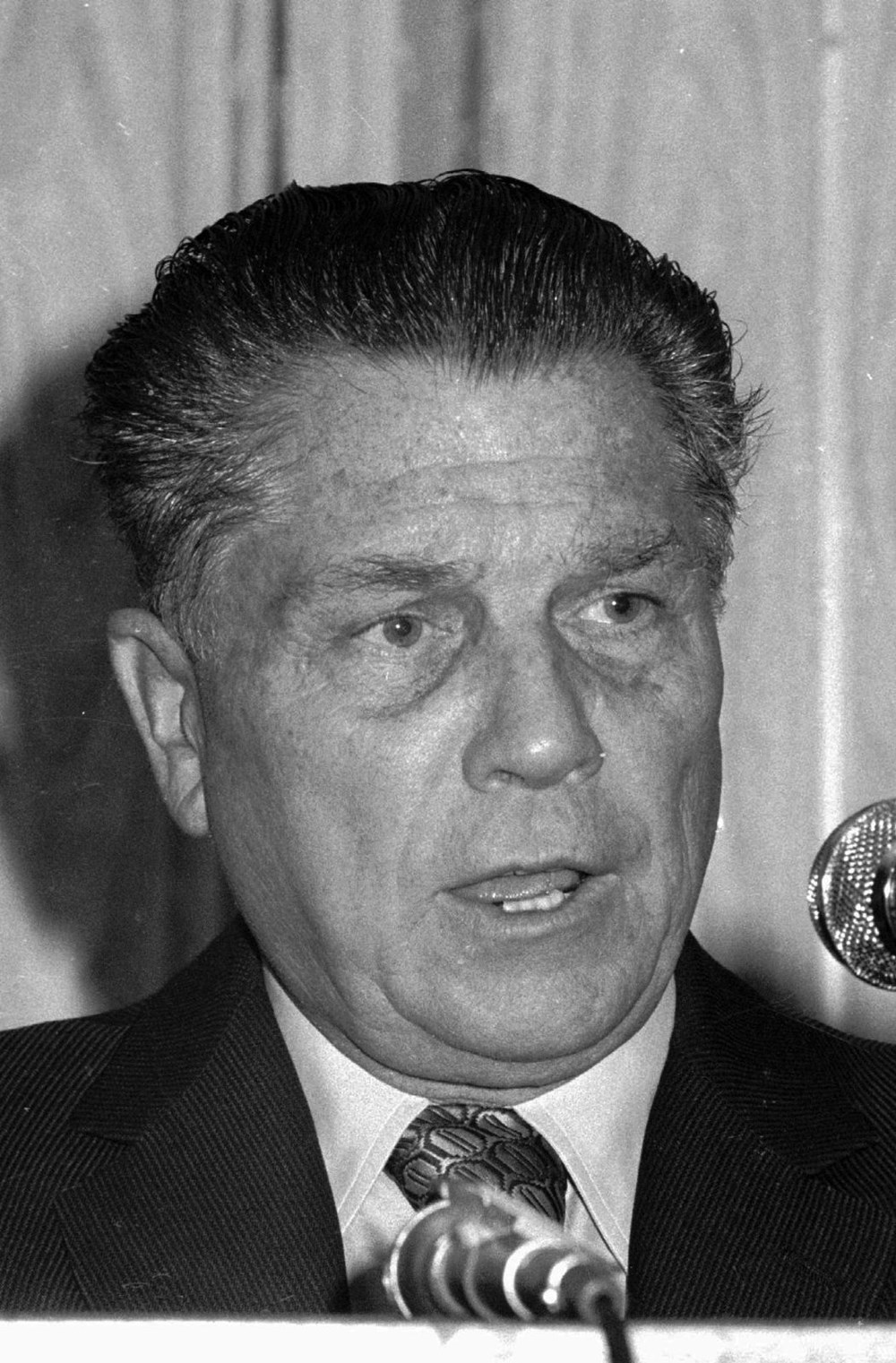 The Irishman filminde Al Pacino'nun canlandırdığı Jimmy Hoffa kimdir