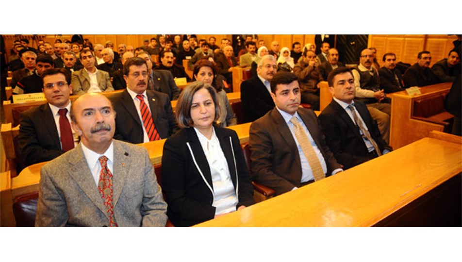 BDP’de olağanüstü kongre kararı