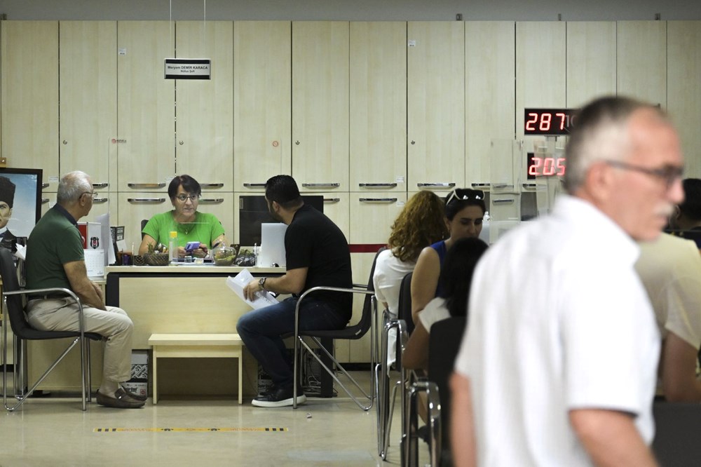 7 bin lira ödememek için saatlerce bekliyorlar: İşte son güne bırakmanın bedeli - 3