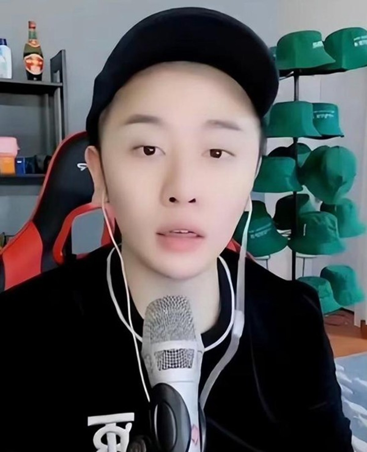 Çinli sosyal medya fenomeni Xu Guohao.