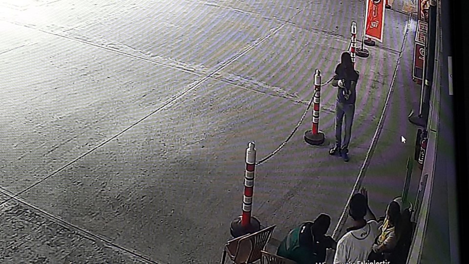 Aydın'da kar maskeli soygun güvenlik kamerasında - 2