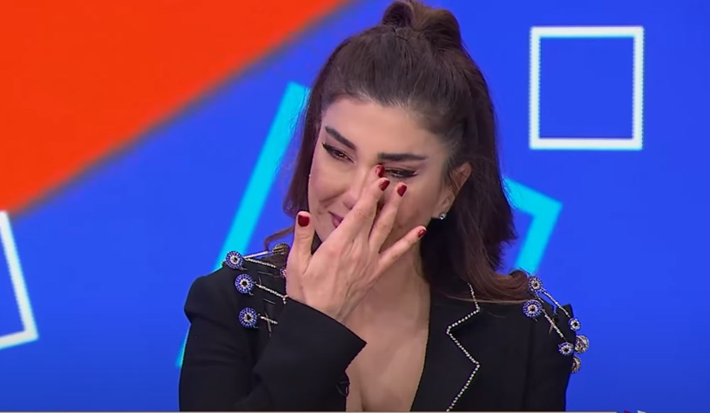 Nadide Sultan ailesini anlatırken gözyaşlarına boğuldu - 3