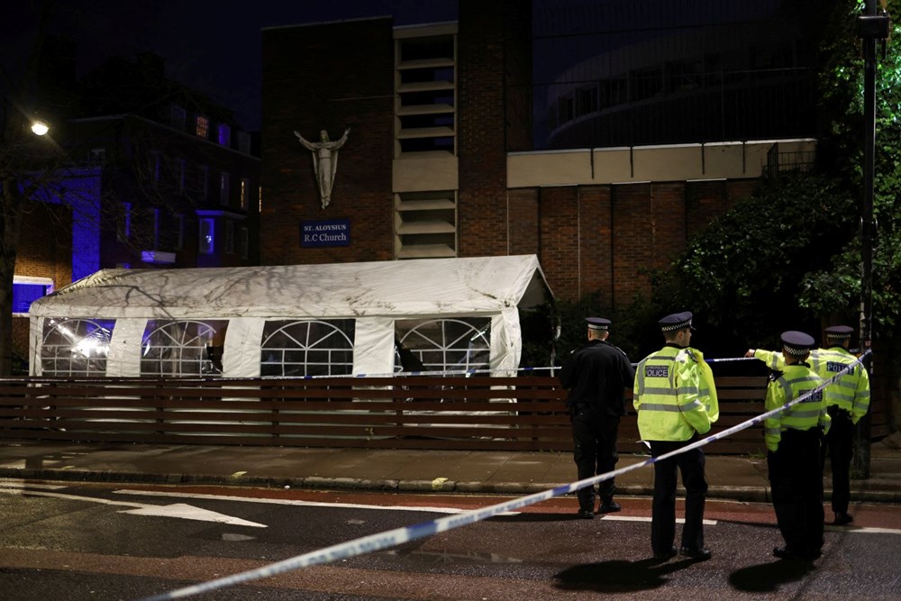 Londra'da silahlı saldırı: 2'si çocuk 5 yaralı - 8