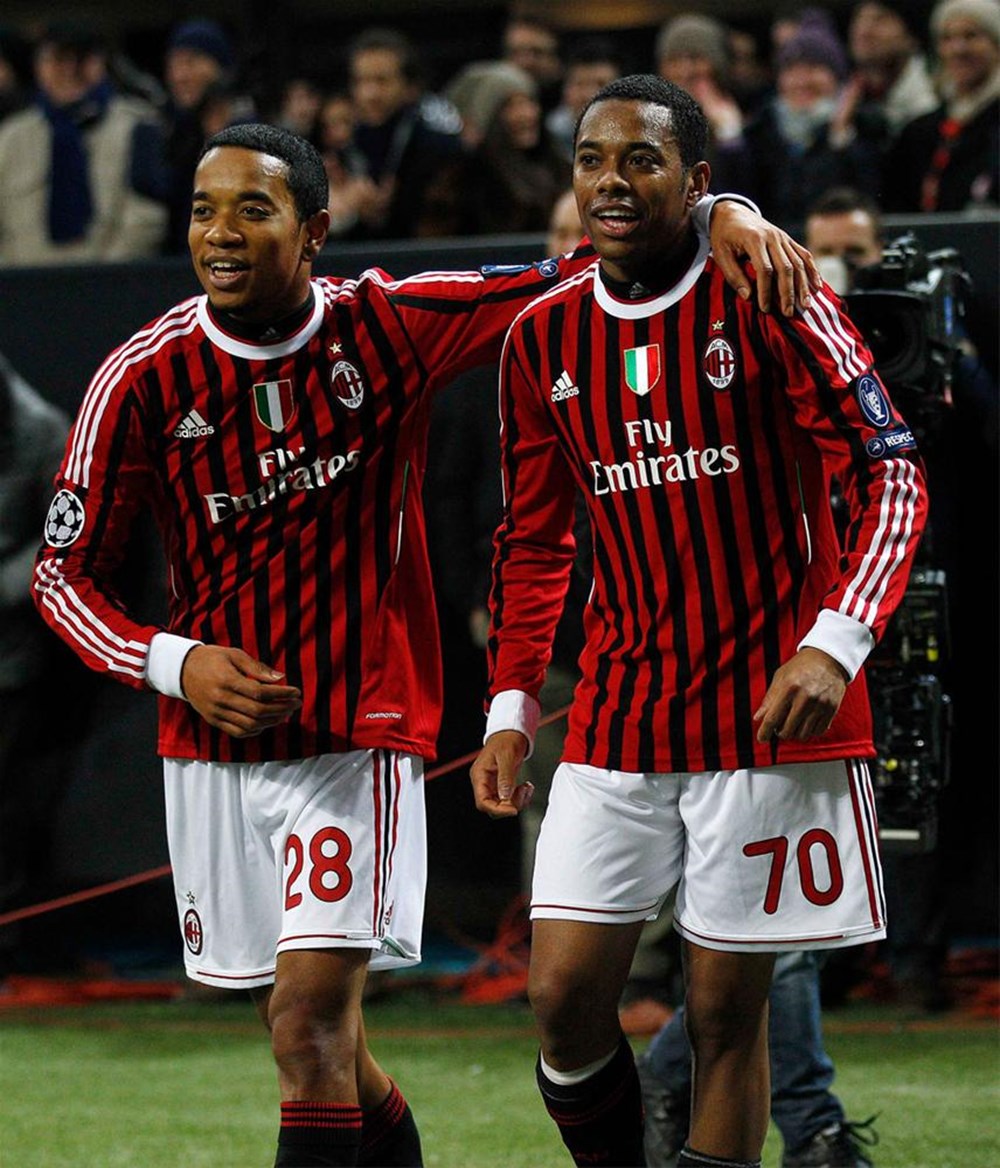 Milan Arsenal'i bozguna uğrattı - 1