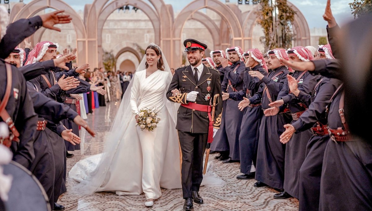 Ürdün Veliaht Prensi Hüseyin ile Suudi Arabistanlı gelin Racva Al Seyf evlendi Ürdün Veliaht Prensi Hüseyin ile Suudi Arabistanlı gelin Racva Al Seyf evlendi