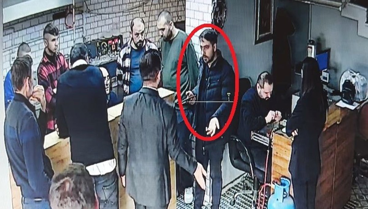 Kuyumculara sahte Cumhuriyet altını satan şüpheli yakalandı Kuyumculara sahte Cumhuriyet altını satan şüpheli yakalandı