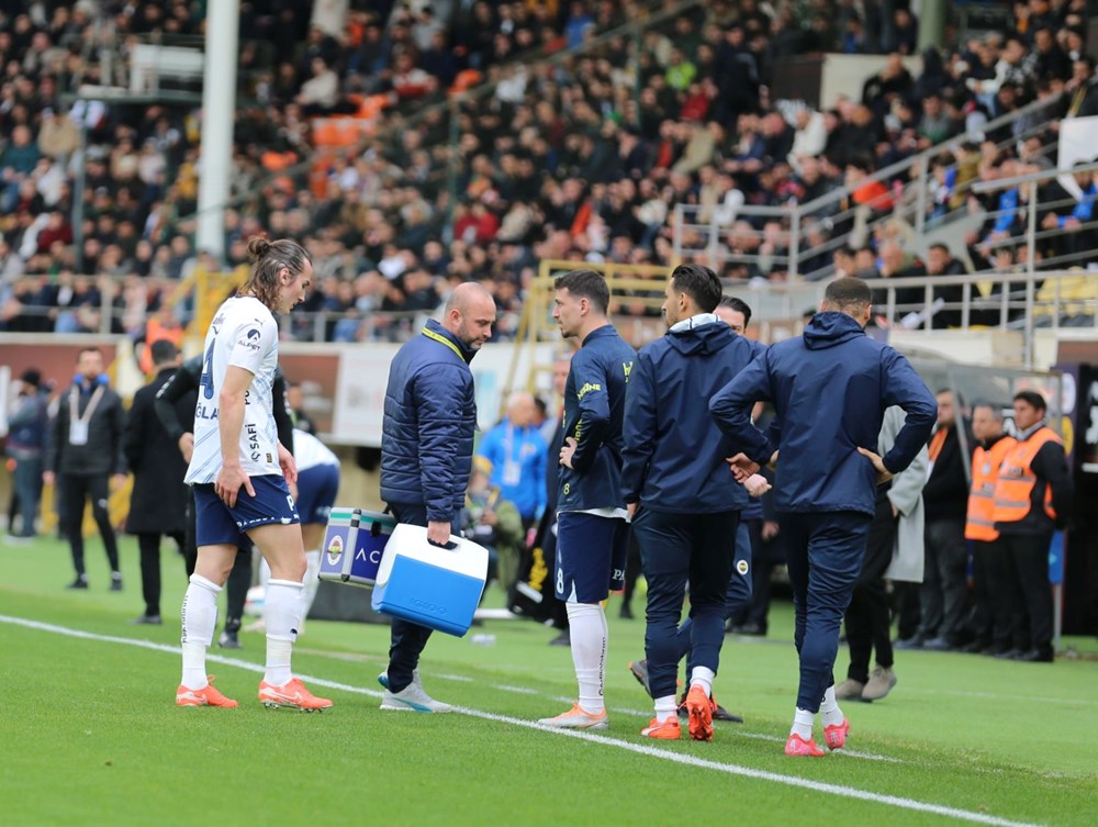 Fenerbahçe'de sakatlık krizi: Galatasaray derbisine yetişme ihtimalleri düşük! - 3