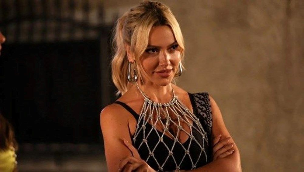 Şarkıcı Hadise'den Şenol Sönmez ile yeni poz - 7