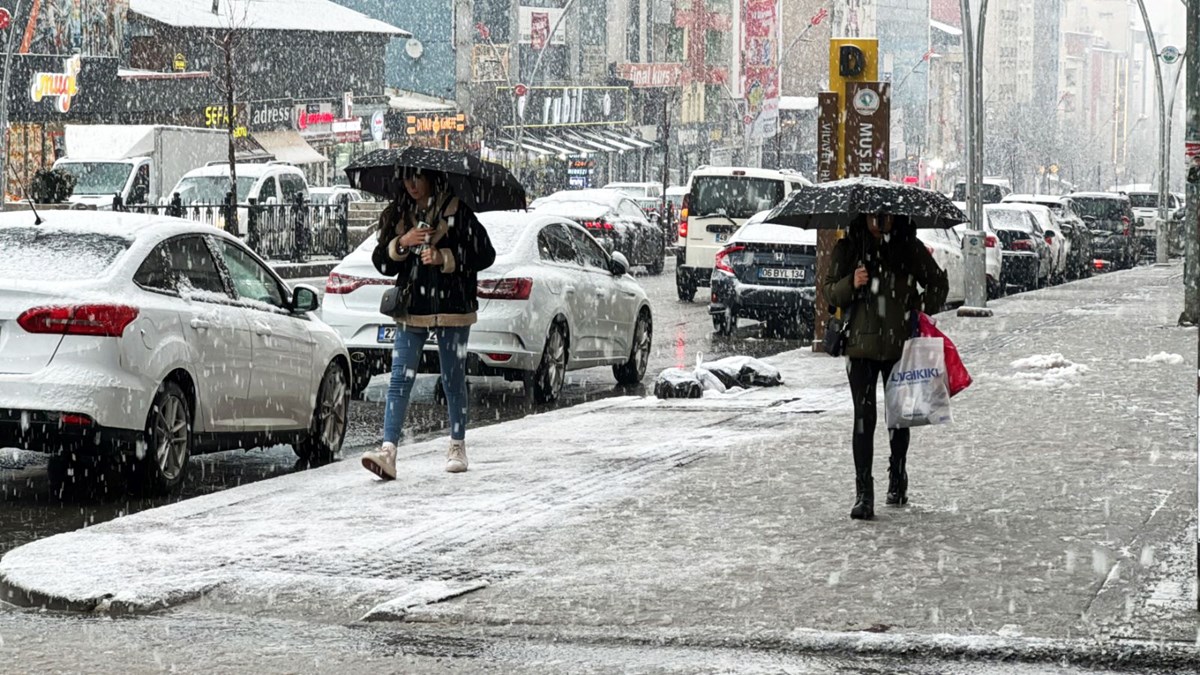 Meteoroloji’den doğuya tipi, Ege’ye fırtına, Hatay’a sel uyarısı (İstanbul, Ankara, İzmir 5 günlük hava durumu)