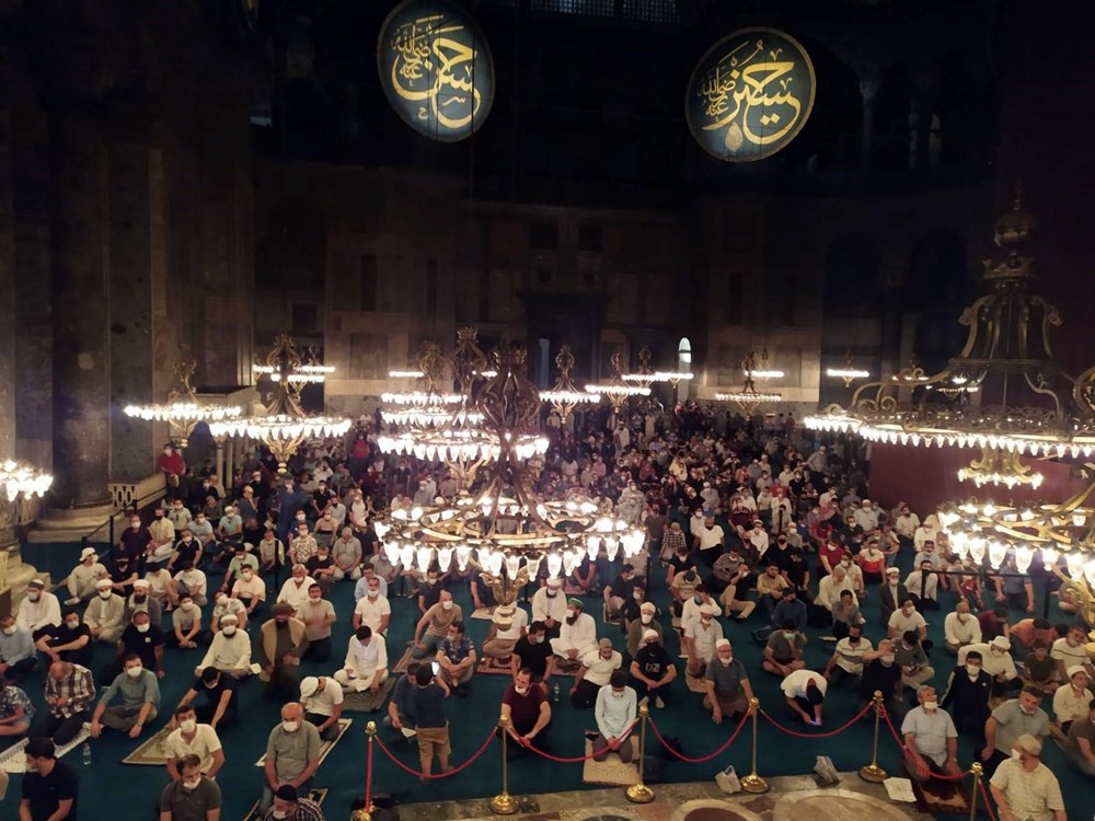 The crowd does not decrease in Hagia Sophia - 17