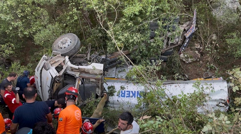 Bursa'daki yangına gönüllü geldiler, uçurumda can verdiler: Ölenlerin sayısı 3'e yükseldi - 1