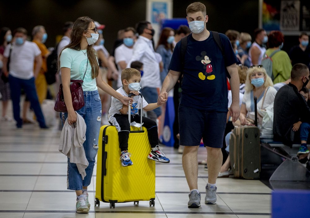 Antalya'ya ilk Rus turist kafilesi geldi - 6