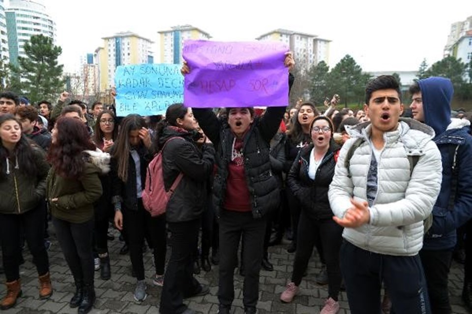 Okul önünde taciz protestosu - 1