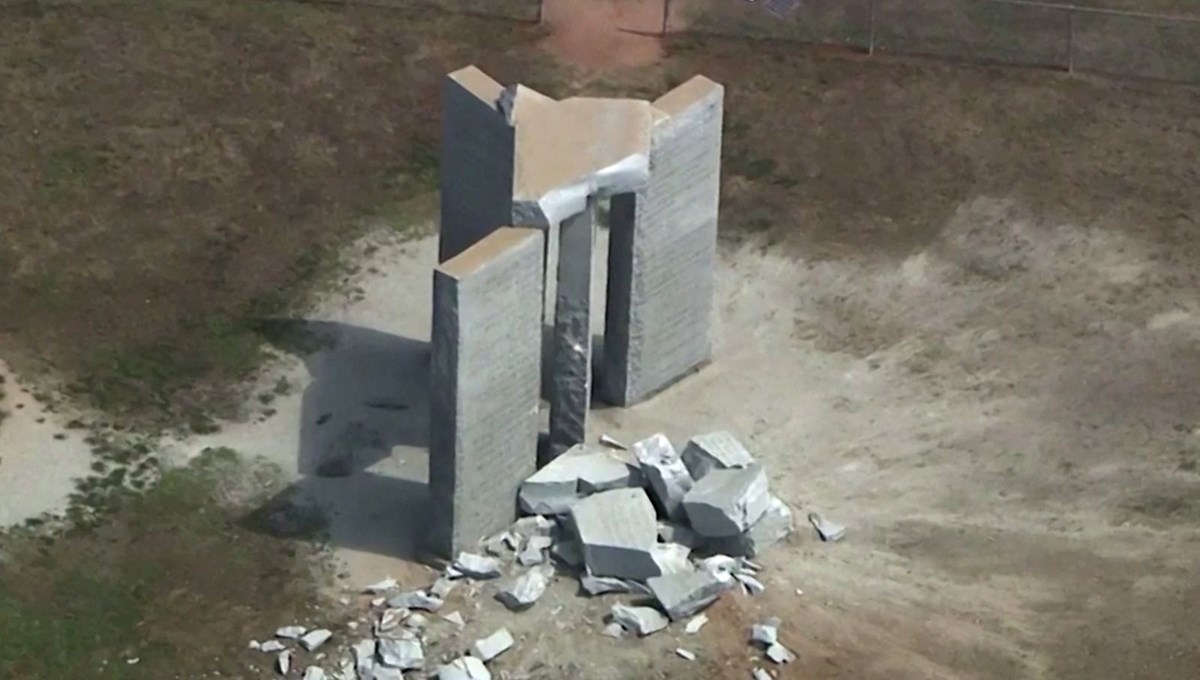 ABD'nin Stonehenge’ine bombalı saldırı