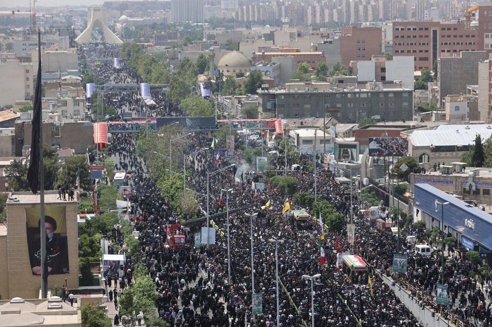 İran Cumhurbaşkanı Reisi'nin mateminde: Bugün son yolculuğuna uğurlanacak - 6