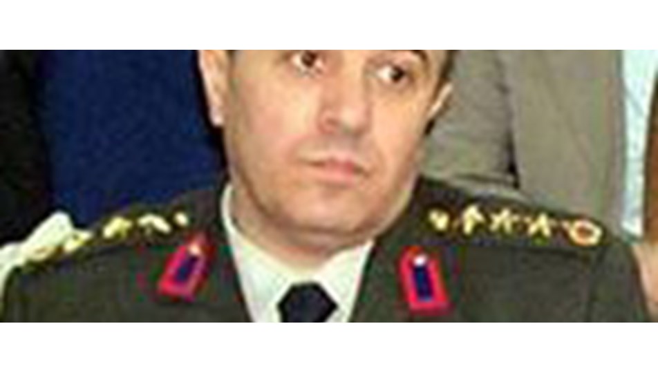 Albaya '9 askeri öldürdün mü' sorgusu