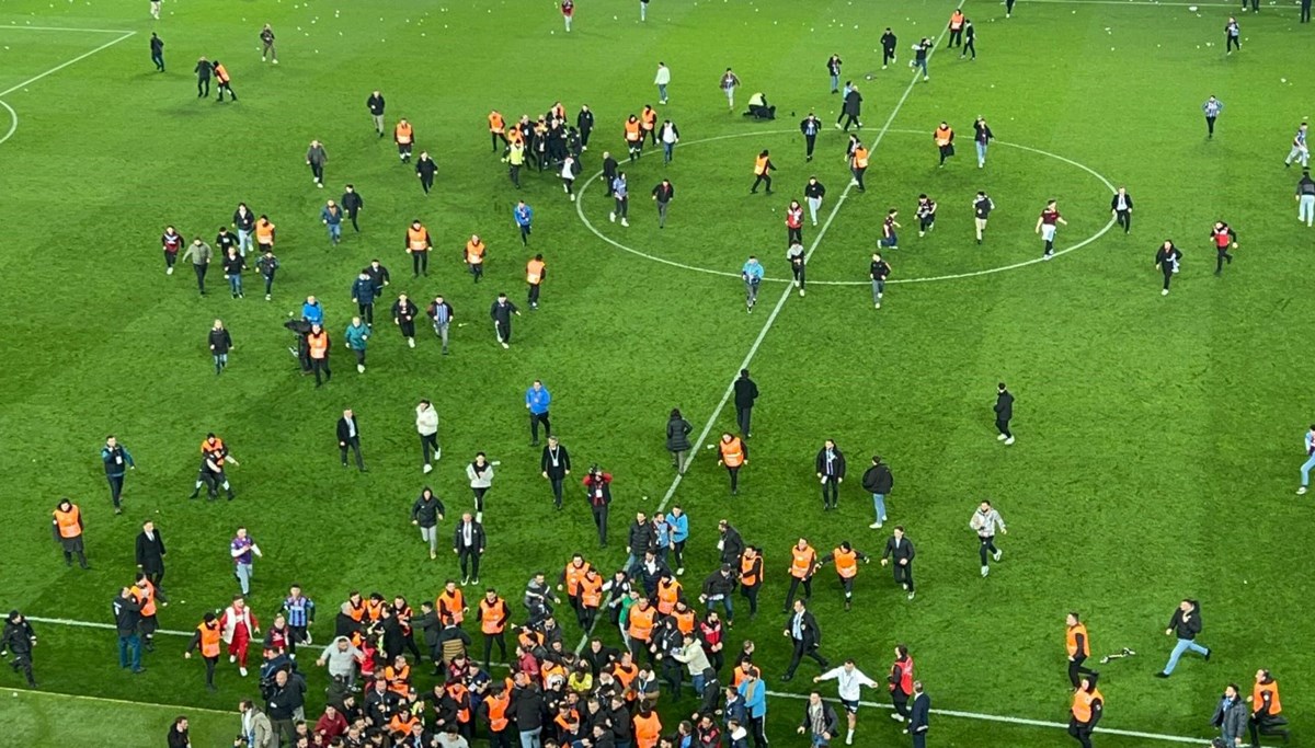 Burak Kızıltan: Camiamızın sinirini anlıyorum ama bizlerin sakin olması gerekiyor Burak Kızıltan: Camiamızın sinirini anlıyorum ama bizlerin sakin olması gerekiyor
