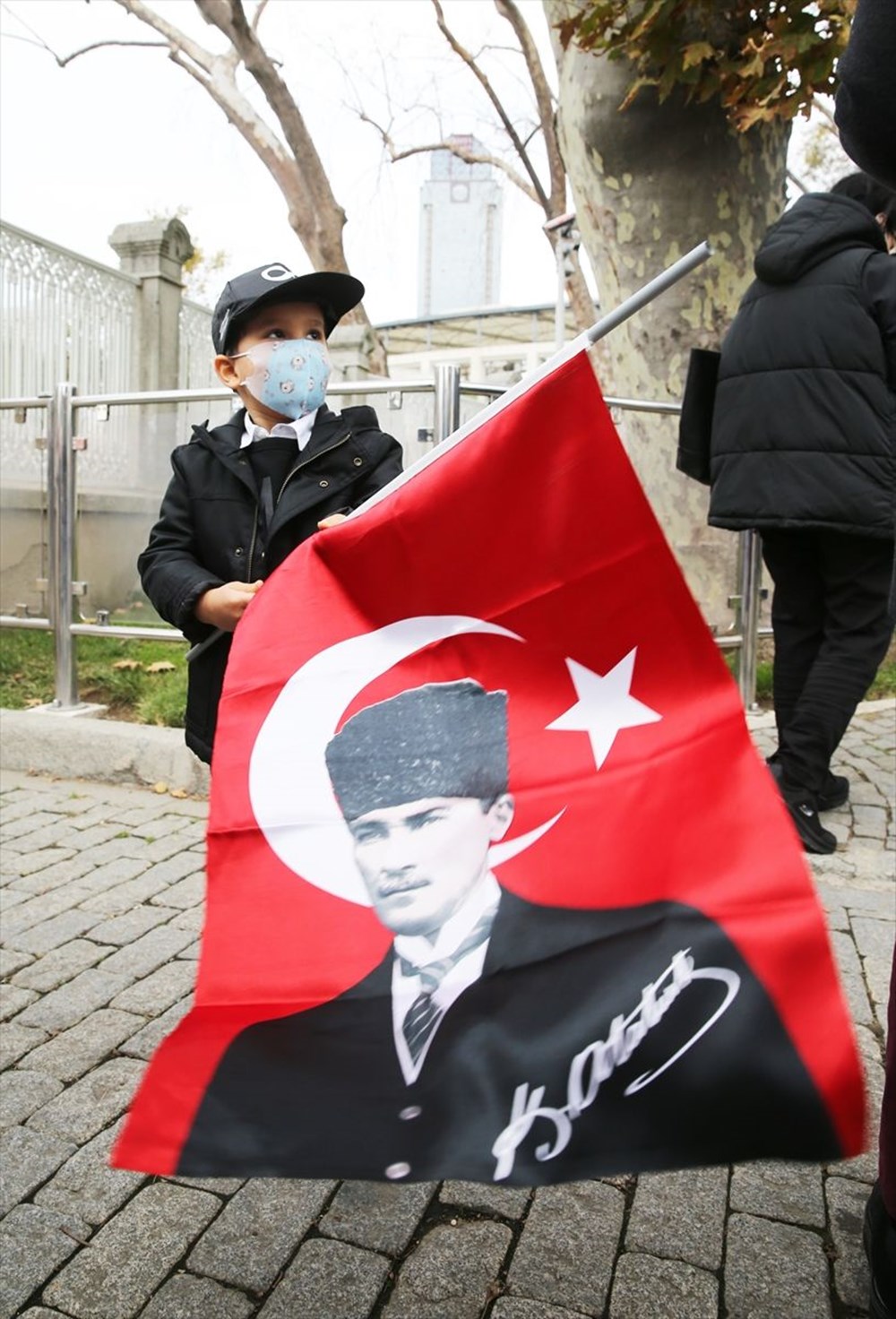 Vatandaşlar, Dolmabahçe Sarayı'nda Atatürk'ü andı - 5