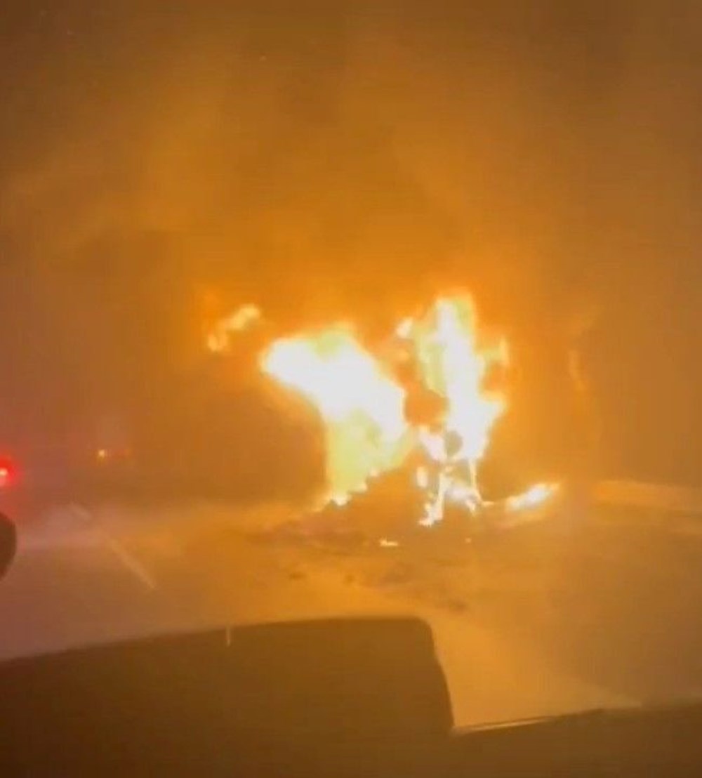 Alevler İçinde Kaybolan Tatlı Yük: Çilek TIR'ı Küllerinden Doğabilecek mi? 73