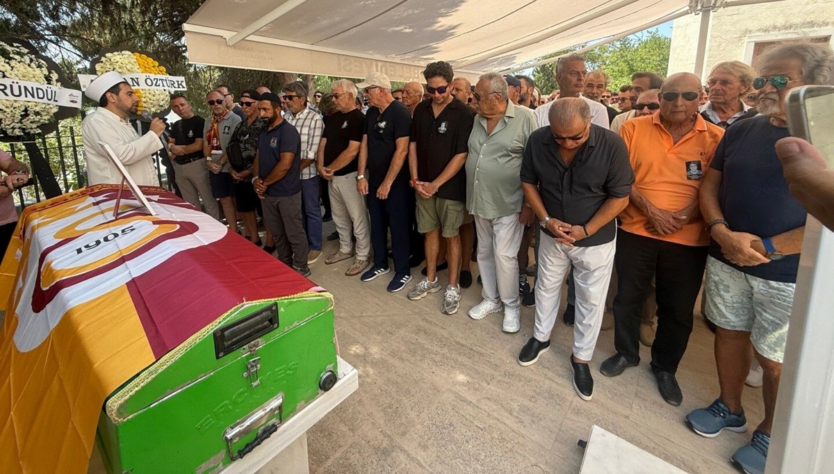 Ümit Aktan son yolculuğuna uğurlandı