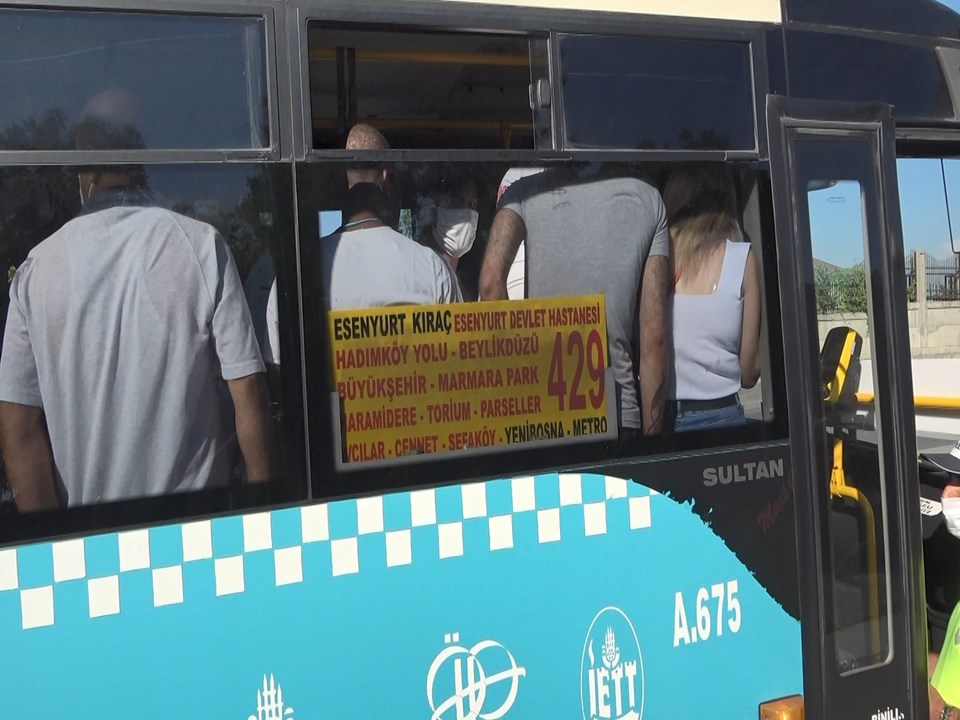 Esenyurt'ta minibüsten 37 yolcu çıktı, şoförün bahanesi 'pes' dedirtti - 3