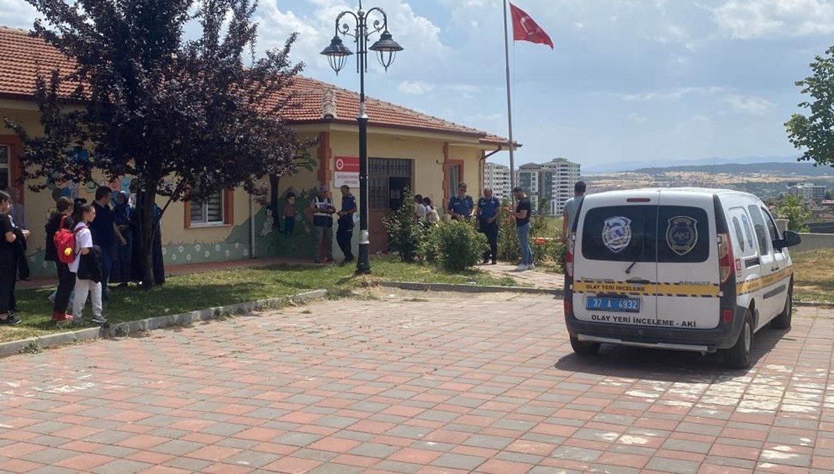 Kur'an kursunda tavan çöktü: İki çocuk yaralandı