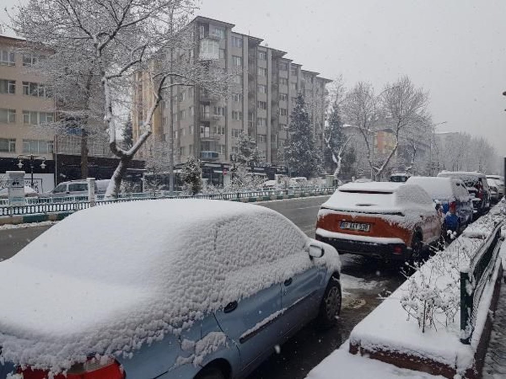 Yurtta kar yağışı (İzmir'in yüksek kesimlerinde kar yağışı etkili oluyor) - 13