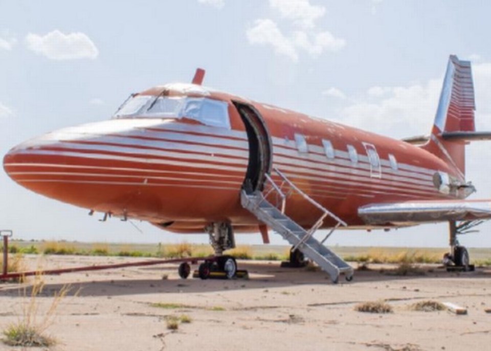 Elvis Presley’nin uçağı satılıyor - 1