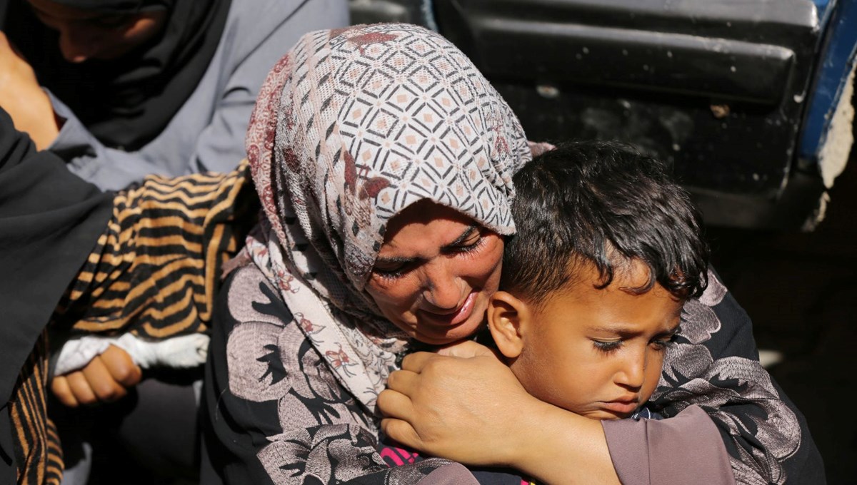 İsrail saldırıları devam ediyor | Gazze'de can kaybı 35 bin 903'e çıktı İsrail saldırıları devam ediyor | Gazze'de can kaybı 35 bin 903'e çıktı