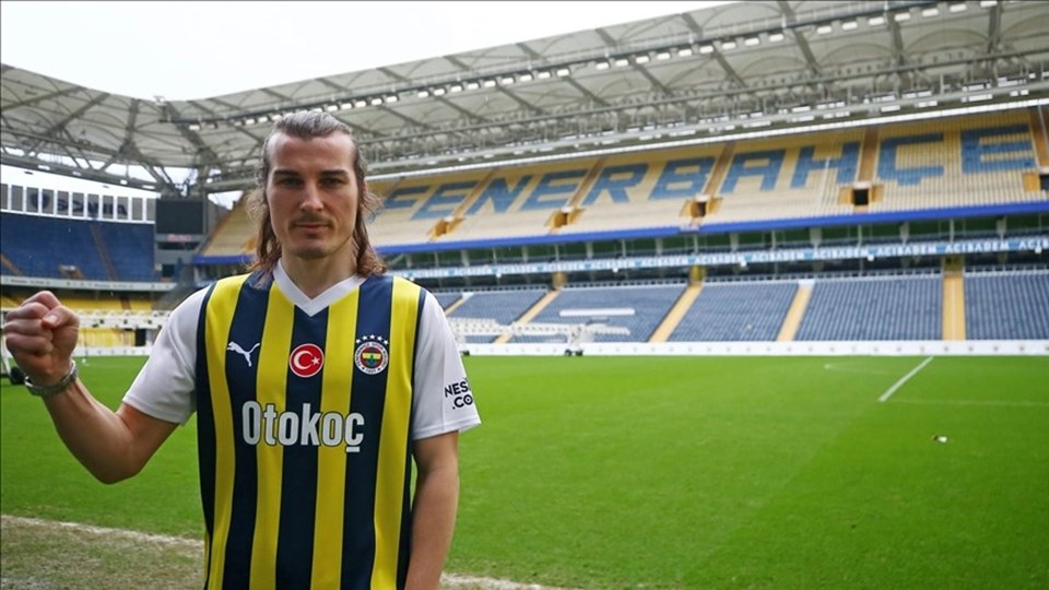 Fenerbahçe'de iki futbolcu takıma döndü - 1