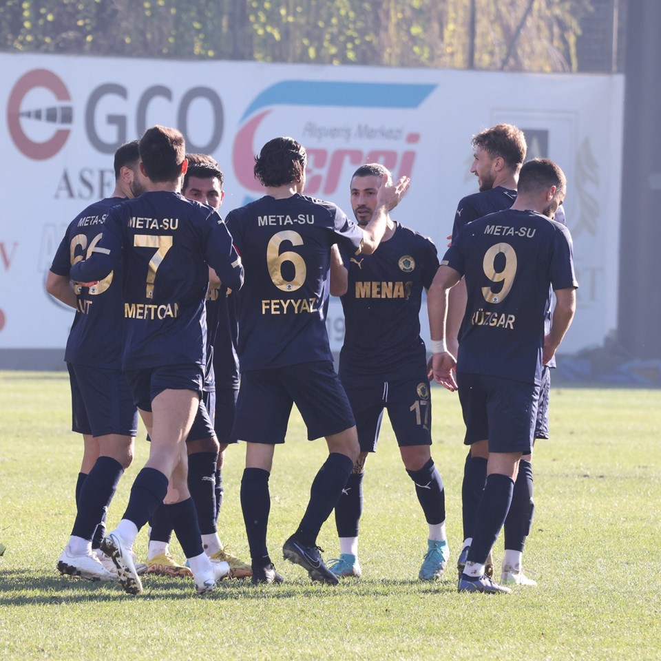 Menemen FK Yılmaz Vural'la yükselişe geçti - 1