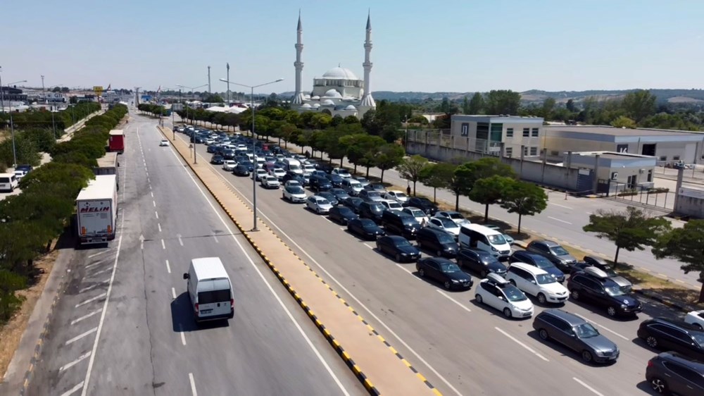 Gurbetçilerin dönüş yolculuğu başladı | Kapıkule Sınır Kapısı’nda yoğunluk - 7
