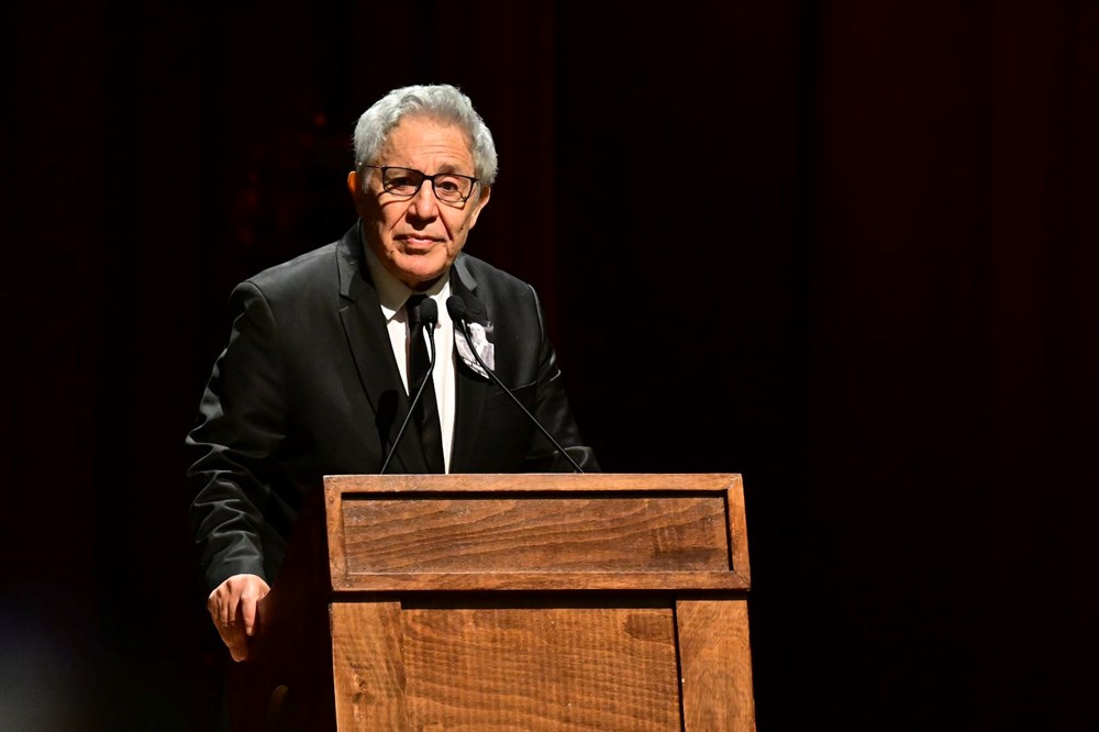 Edip Akbayram gözyaşlarıyla son yolculuğa uğurlandı - 6