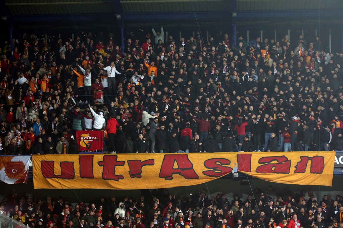 Sparta Prag'a yenilen Galatasaray'dan Avrupa'ya veda