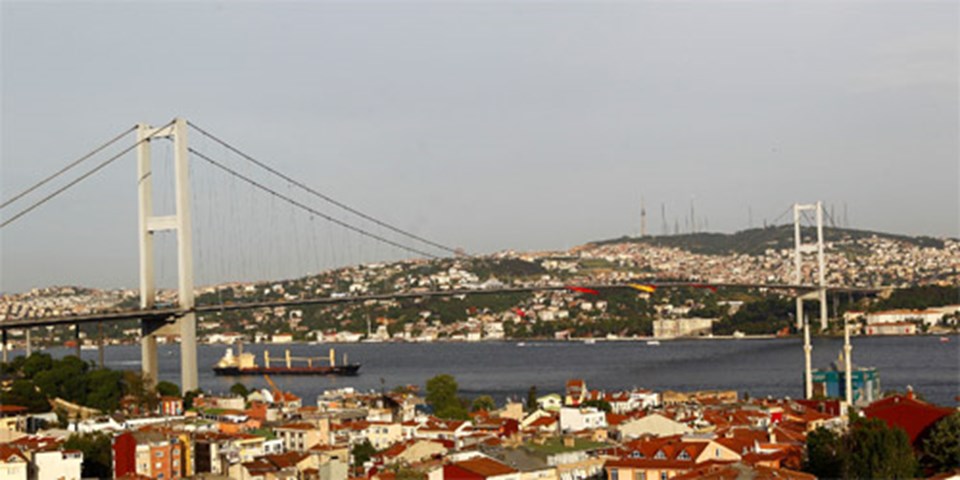 Galatasaray bayrakları köprülere asıldı - 2